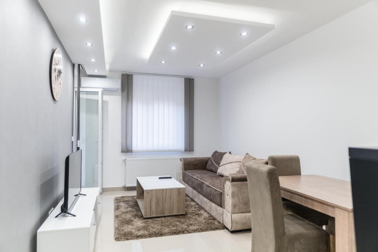 Bella Apartmani Jagodina Bagian luar foto